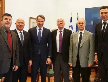 Συνάντηση Κ. Μητσοτάκη με εκπροσώπους ενώσεων Στρατού, Ναυτικού, Αεροπορίας και Σωμάτων Ασφαλείας